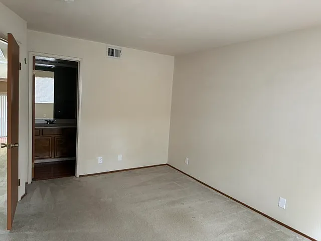 467 Costa Mesa Ter #D — Photo 8