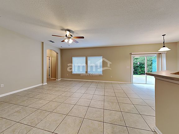5th image of 2819 Woodstone Dr