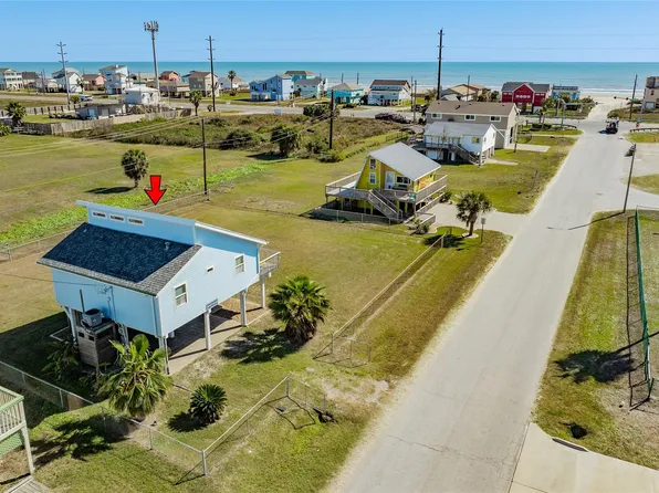 4215 San Jacinto Dr, Galveston, TX 77554