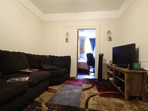 4th image of 8650 127th St