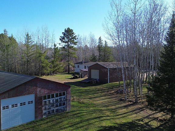 3rd image of 1940 Foxtail Ln SW