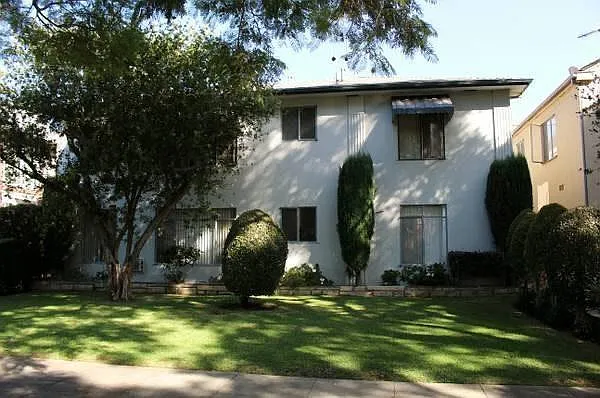 402 N Palm Dr #7 — Photo 14