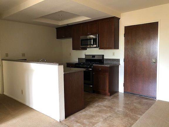 3rd image of 1420 N Alta Vista Blvd APT 215