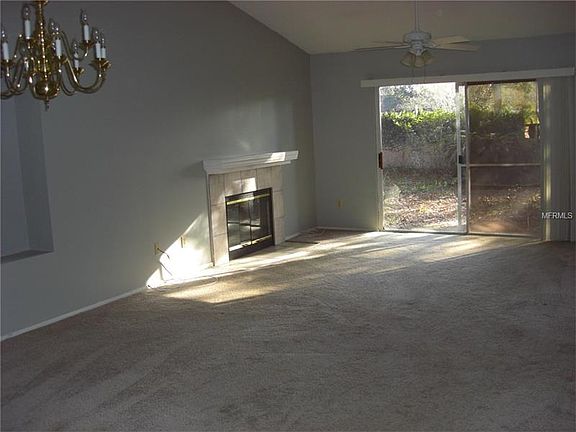 3rd image of 826 Weatherly Ct
