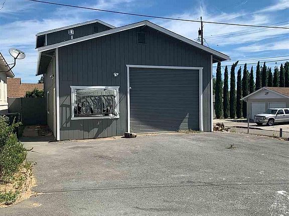3rd image of 1708 Noia Ave