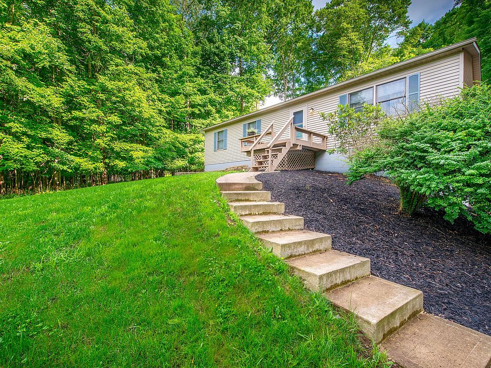 1st image of 35 Brooklawn Ct
