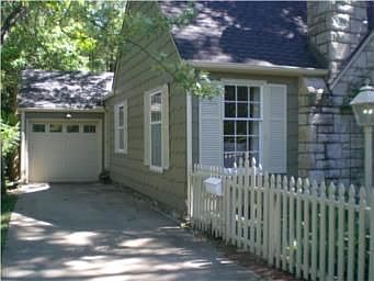 4th image of 5307 Ash St