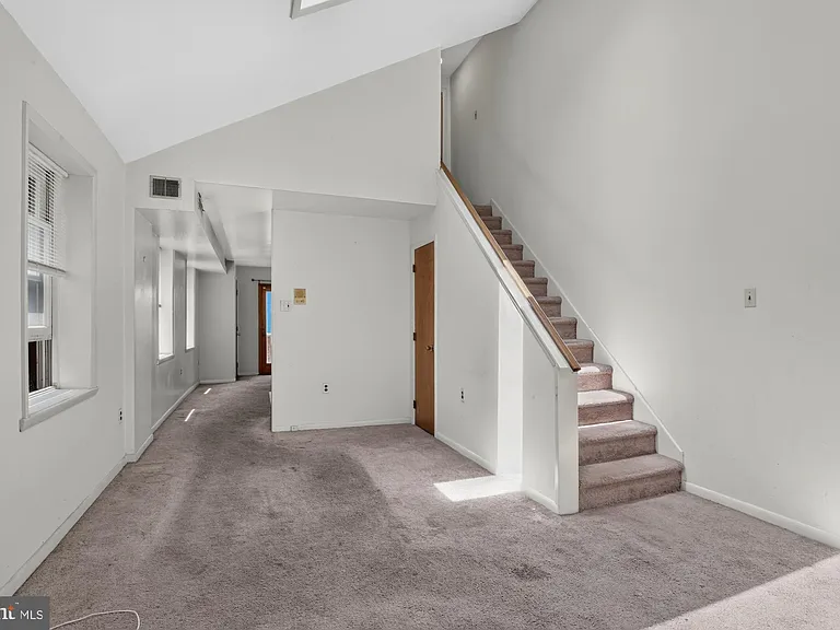 540 N 4th St #D — Photo 7