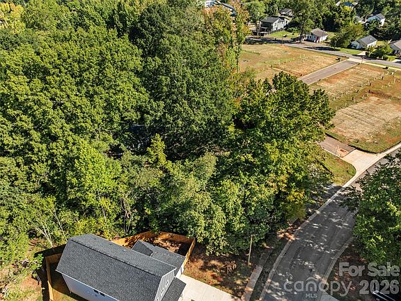 5th image of 3600 Bullard St