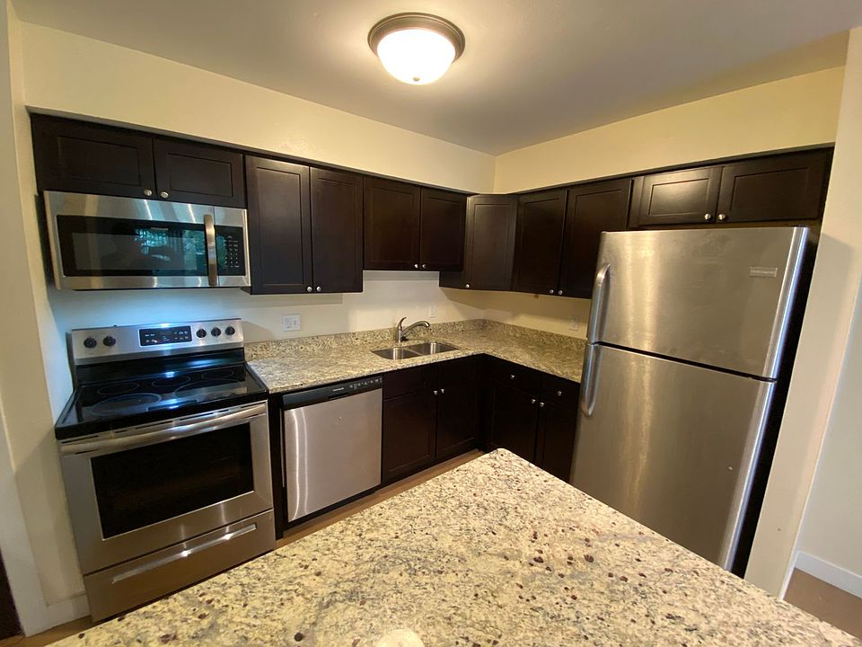 Parc Vue 12415 W Greenfield Ave New Berlin WI Zillow