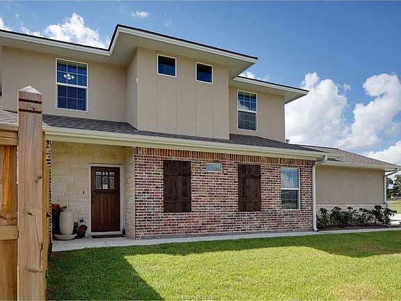 4th image of 4375 Dawn Lynn Dr