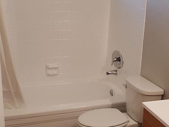 4th image of 8034 Boer Ave