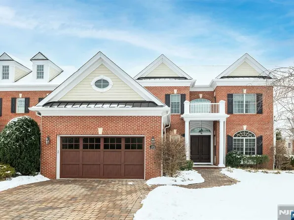 173 Cortland Dr, Saddle River, NJ 07458