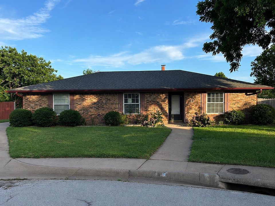 1st image of 4 Briandale Ct