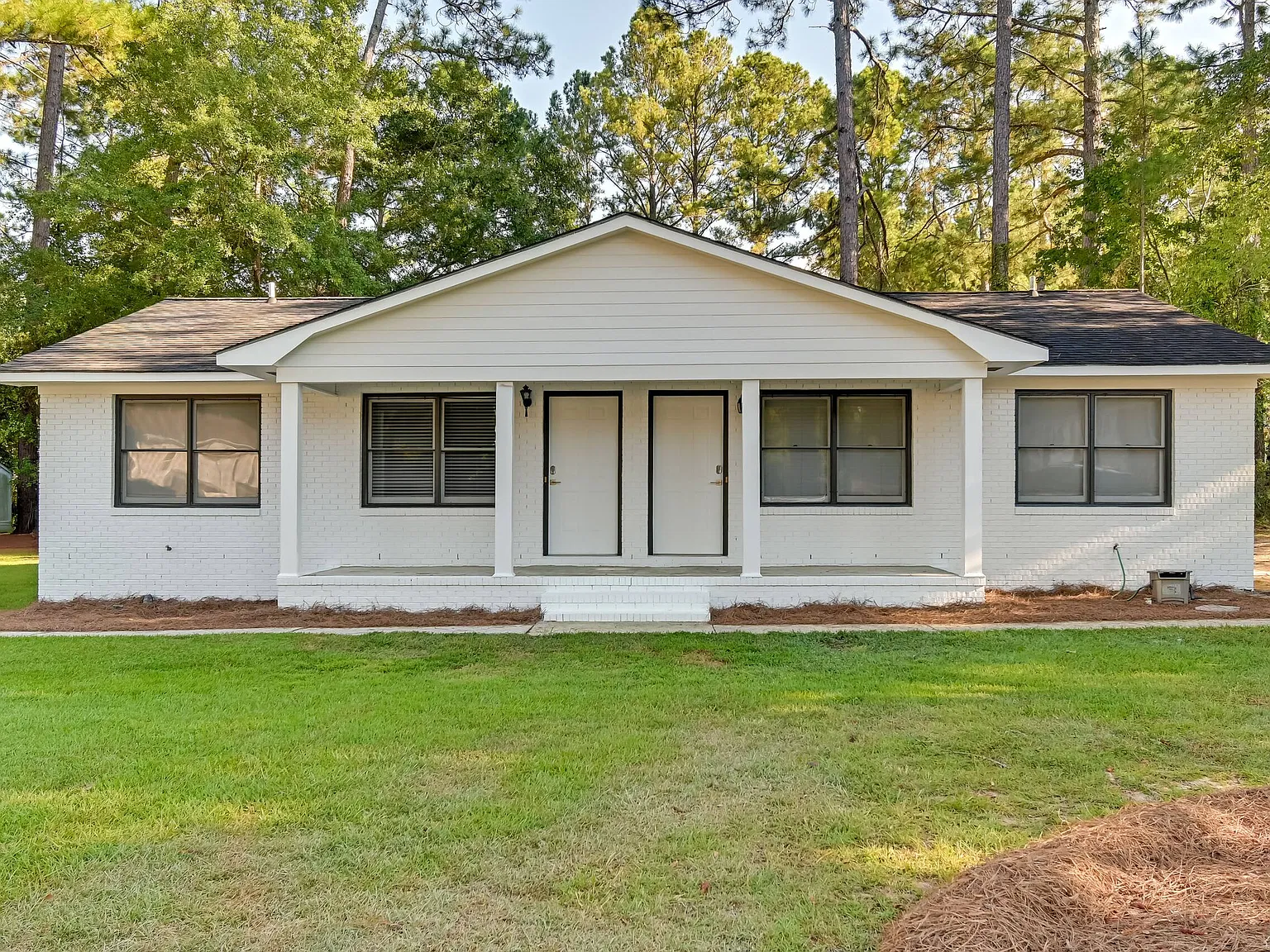 2 bed, 1000 sqft, $1,400 — Photo 1