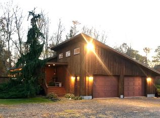 82 Pine Hill Rd, Stockton, NJ 08559