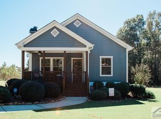 299 Live Oak Ln, Comer, GA 30629