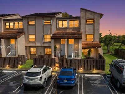 425 W Park Dr APT 12, Miami, FL, 33172