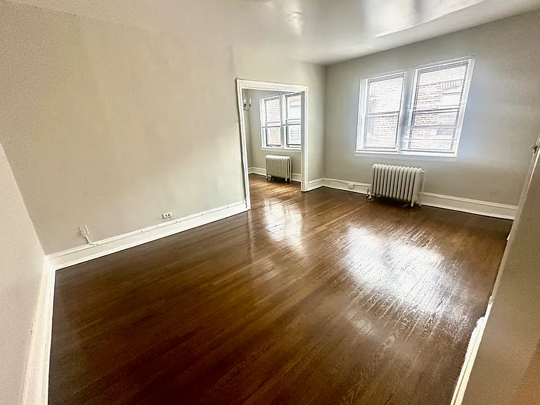 Elizabeth Manor — Photo 8