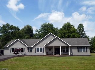 8 Lynn Ct, Hillsborough, NJ 08844