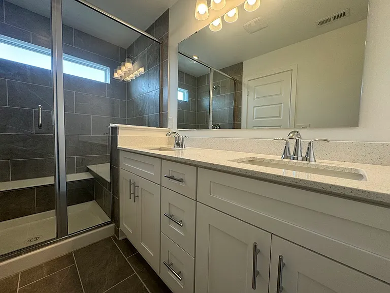 13847 Gatsby Dr — Photo 102