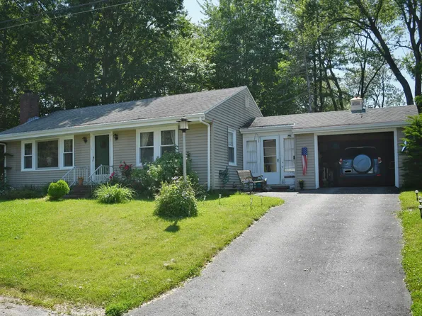 105 Mckinley Avenue, Westbrook, ME 04092