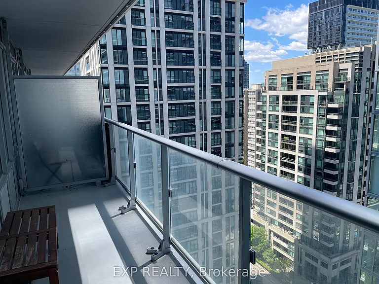 195 Redpath Ave #2015 — Photo 13