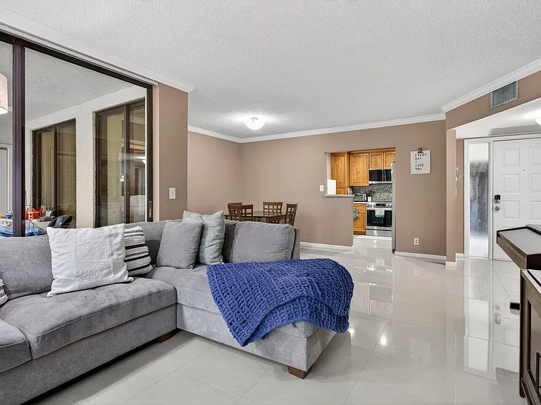 4483 Carambola Cir S #4483 — Photo 4