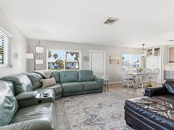 3rd image of 1977 BEACH ROAD #44