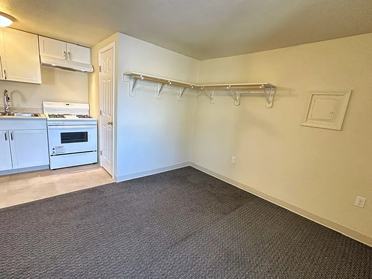 601 N Klevin St — Photo 10