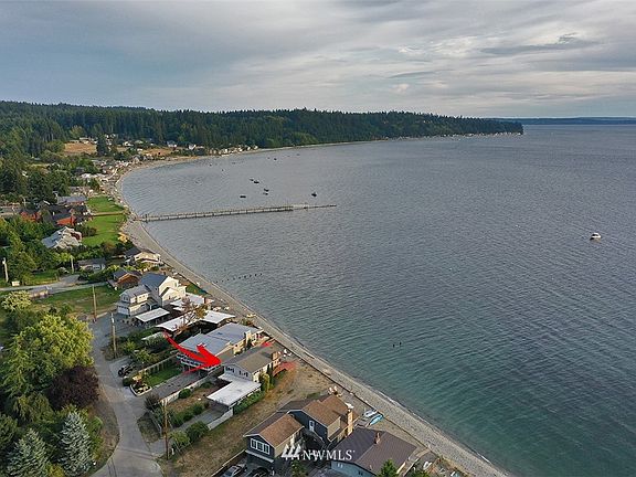 Coveted Mutiny Bay, miles of beach and beauty just a few steps from your island home.