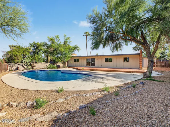 8747 E Lancaster Rd, Tucson, AZ 85715