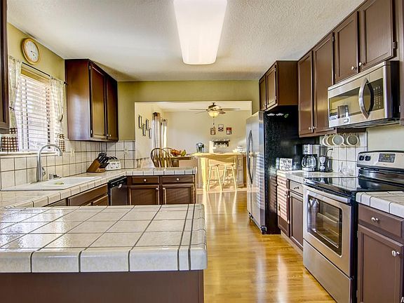 5th image of 5120 Topaz Ave