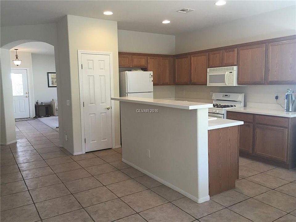 1st image of 2548 Thornview St