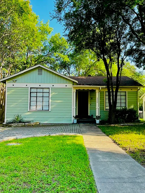 320 Argo Ave