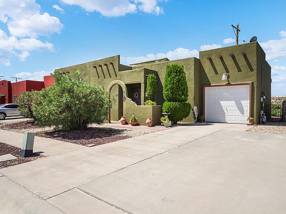 2nd image of 3617 Macaw Palm Dr