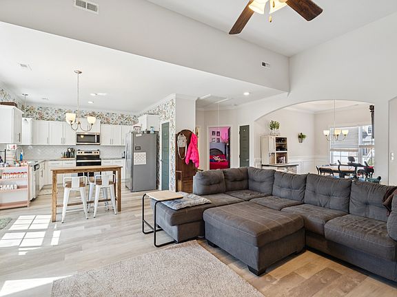 5th image of 1568 Ellie Piper Cir