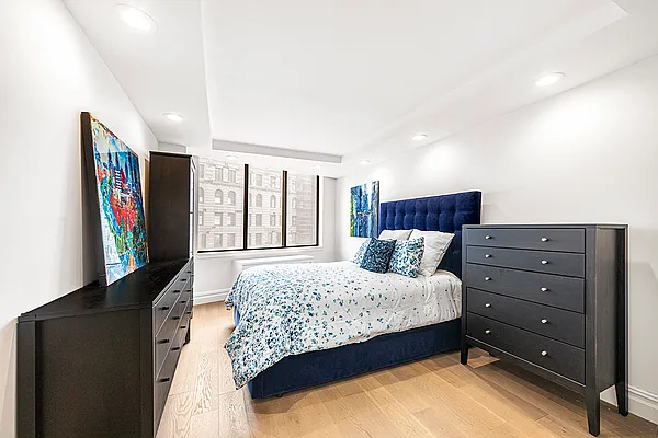 Sold by Newell and Assoc. | media 3