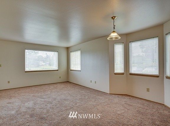 5th image of 447 NE Ellis Way #B101, 102, 201, 202