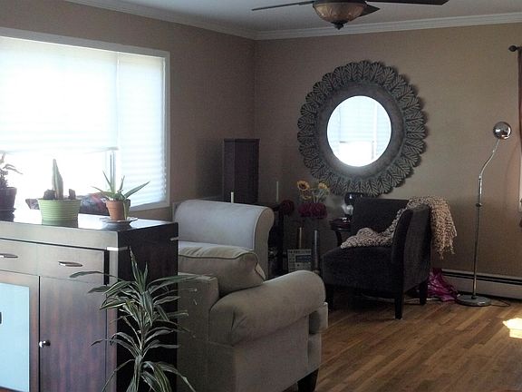 Living room (when occupied)