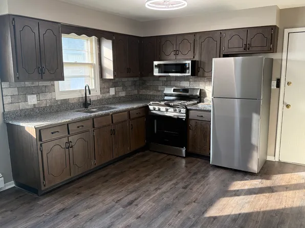 170 Mohawk Dr, Bourbonnais, IL 60914