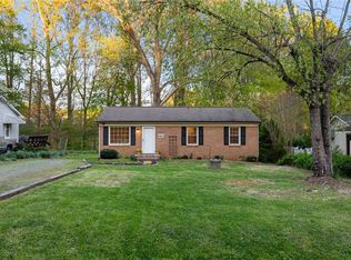 1483 Runabout Rd, Pfafftown, NC 27040