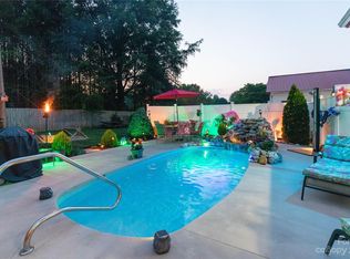 185 Oliphant Rd, Mooresville, NC 28115