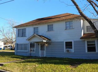 1312 Neal St, Navasota, TX 77868