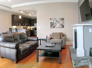 277 W 3rd St #3, South Boston, MA 02127
