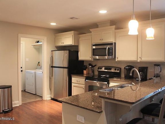 5th image of 318 Wexford St