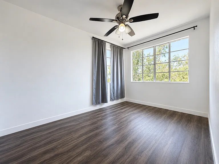 56 Kelly St #6550 — Photo 11