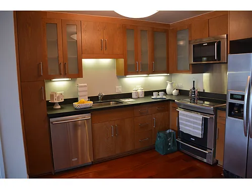 1009 Kapiolani Blvd Photo 1