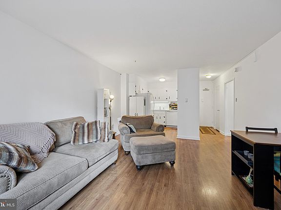 5th image of 1900 John F Kennedy Blvd #34-1204