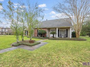 11212 Suncrest Ct, Baton Rouge, LA 70818